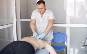 Therapeut für manuelle Therapie