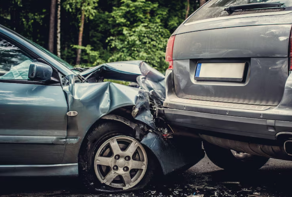 Ein Leitfaden zu wichtigen Dienstleistungen nach einem Fahrzeugunfall